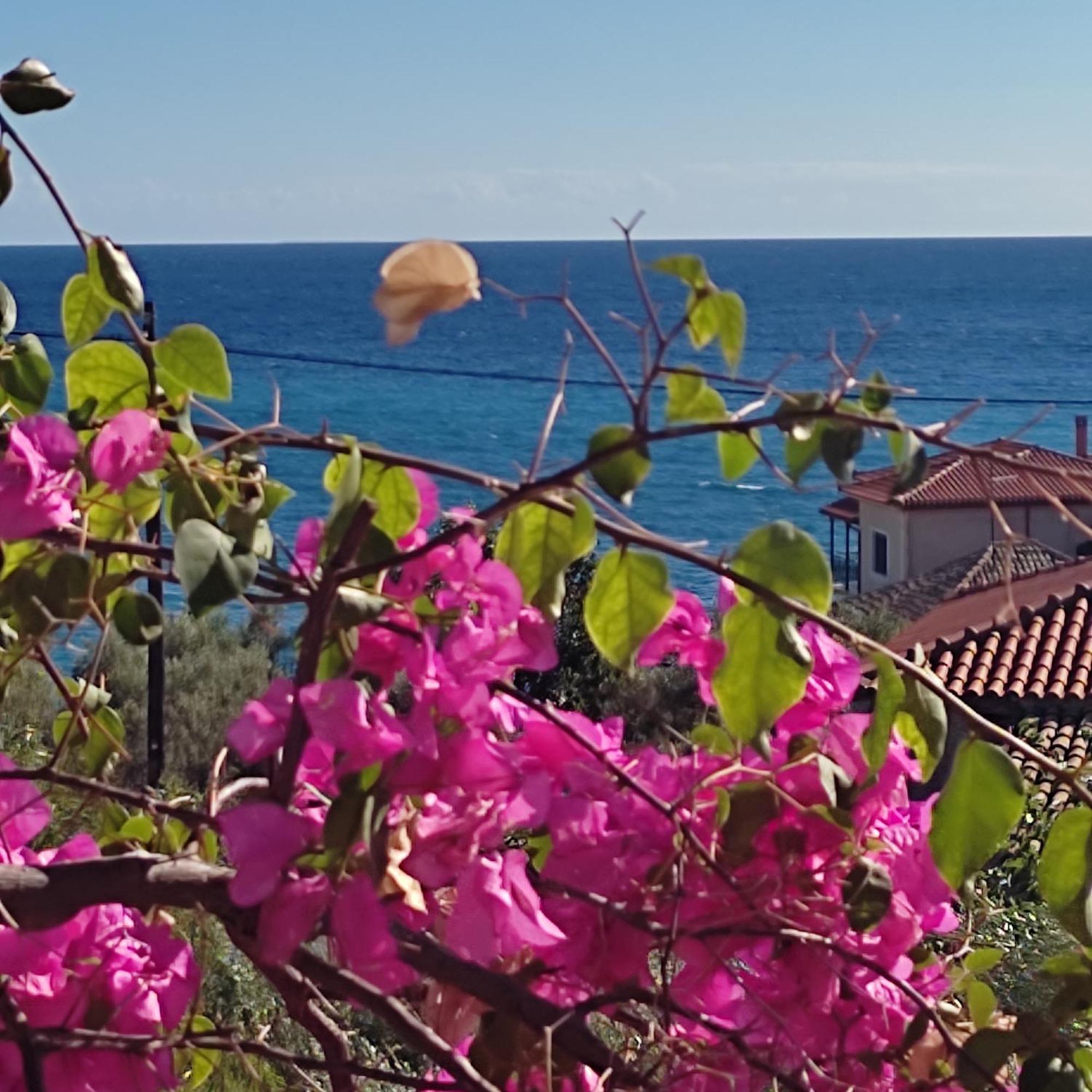 Iliolithos Rooms Kardamyli Exterior photo